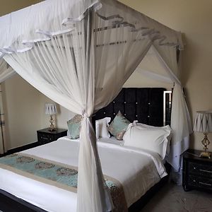 King Room Garden View